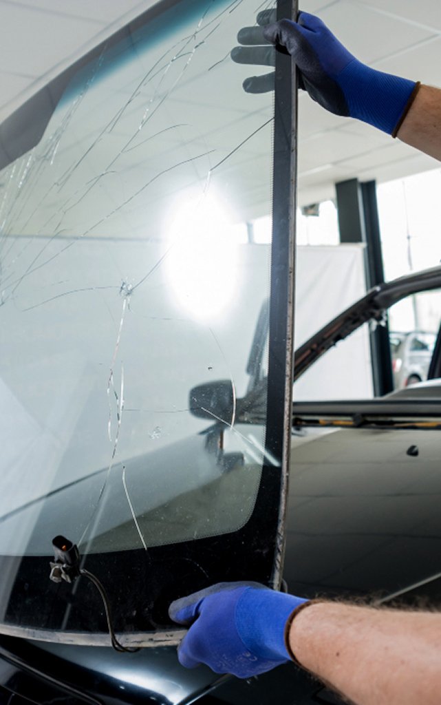 Complete Windshield Replacement Solutions